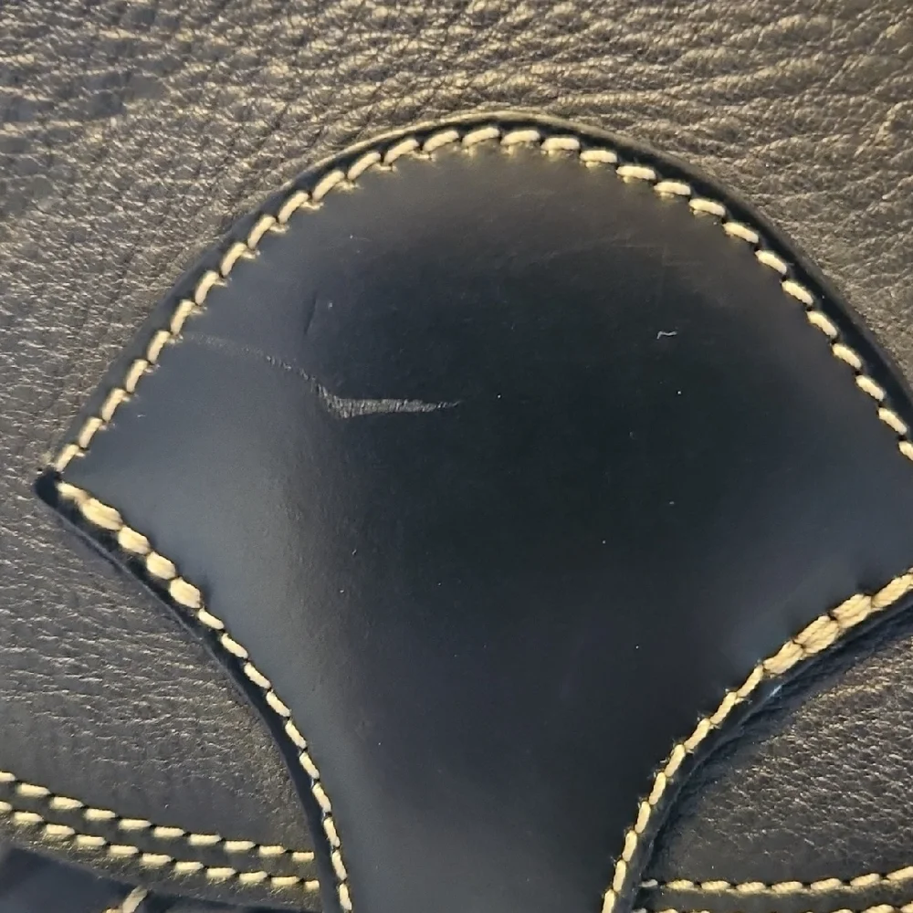 Roots Black Leather Backpack - Picture 9 of 15